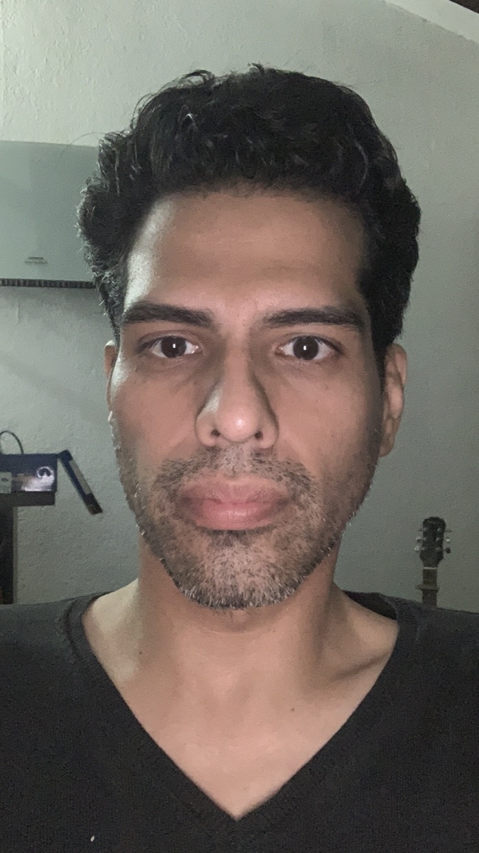 Ernesto Anaya, a plain test photo